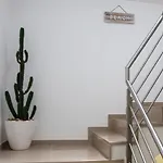 Real Holidays شقة نازاريه