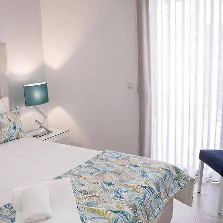 Real Holidays アパート *