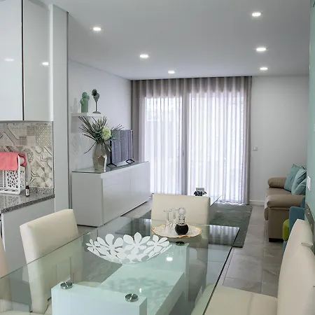 Real Holidays アパート