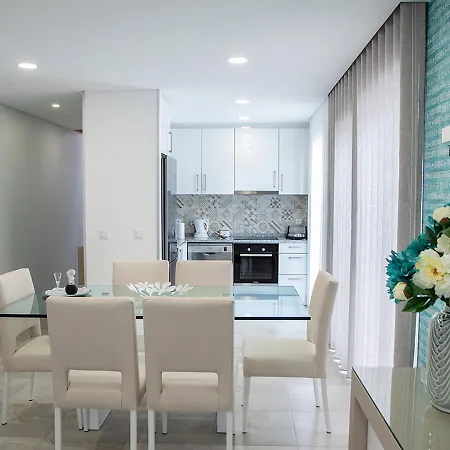 アパート Real Holidays