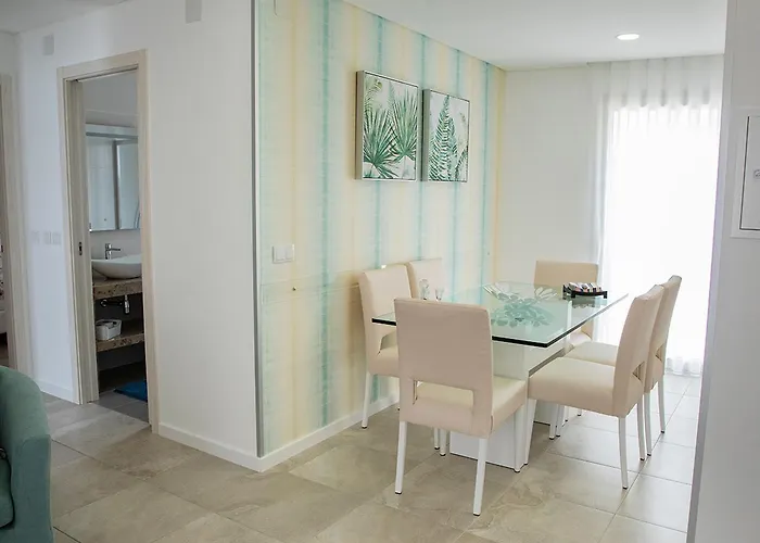 דירה Real Holidays נאזרה