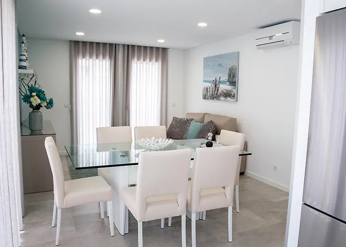 Real Holidays דירה